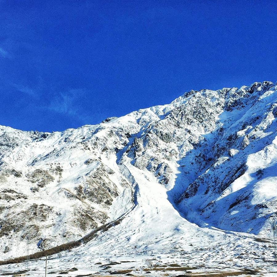 Hotel Diamond Kazbegi מראה חיצוני תמונה